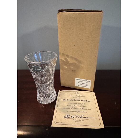 Lenox Crystal Star Vase 4 Inch Bud Vase / Posy Czech Republic With Box & COA - Picture 2 of 9